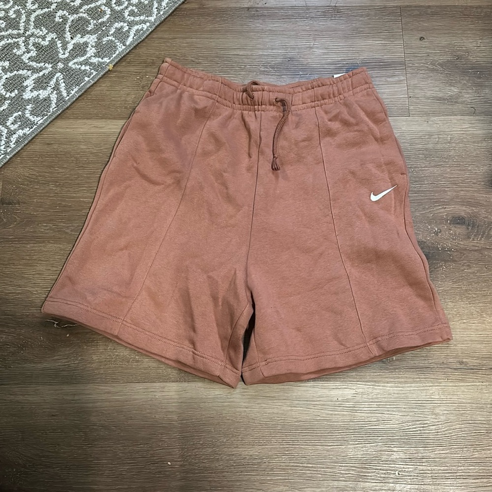 Nike loose fit shorts